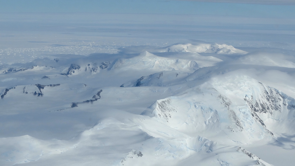 Rothschild Island flight